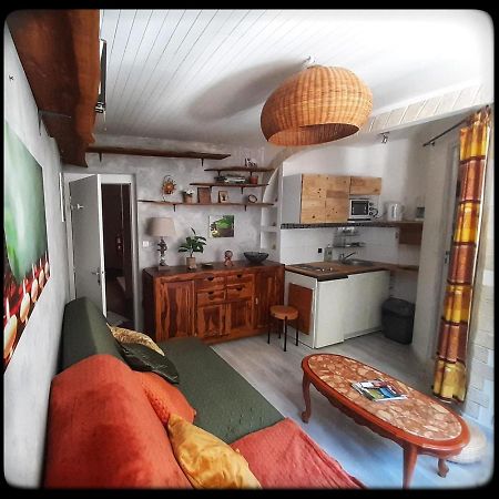 Апартаменты Studio Cosy Rennes-Les-Bains Экстерьер фото
